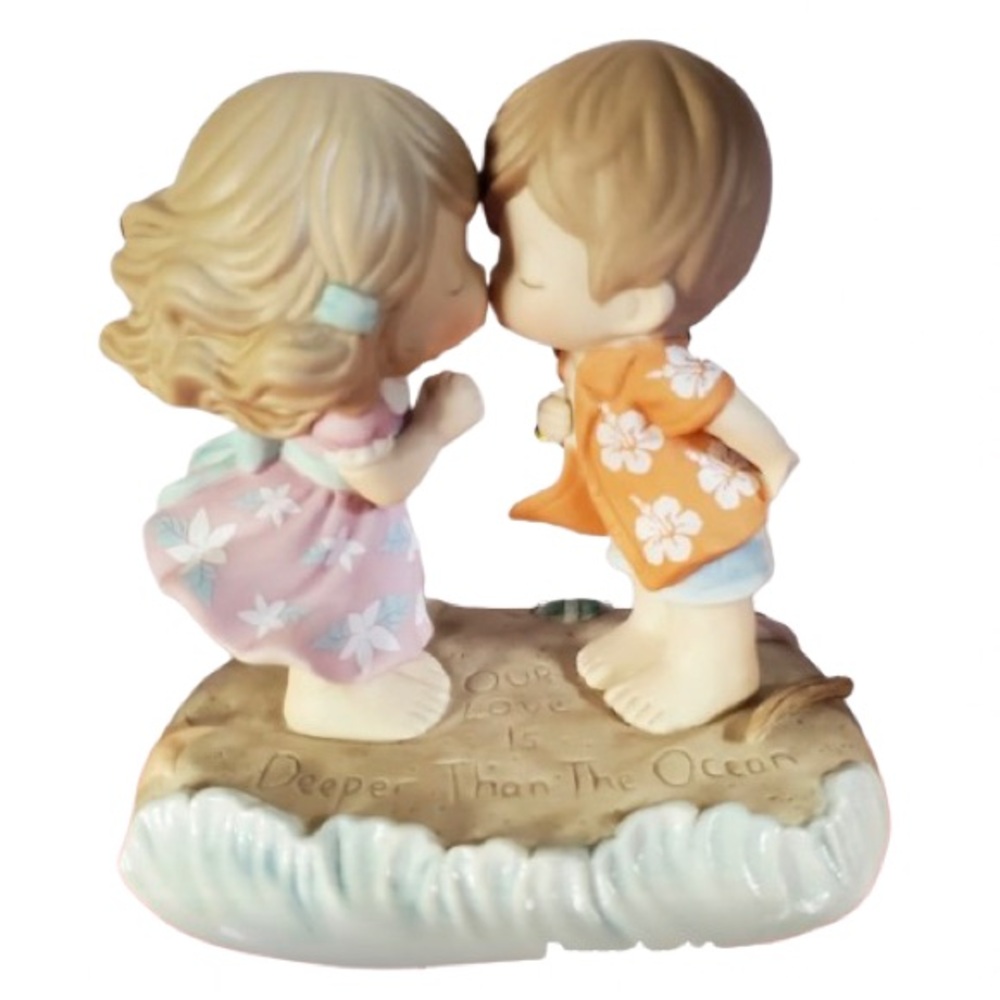 3/$40‎ Precious moments couple on beach!
